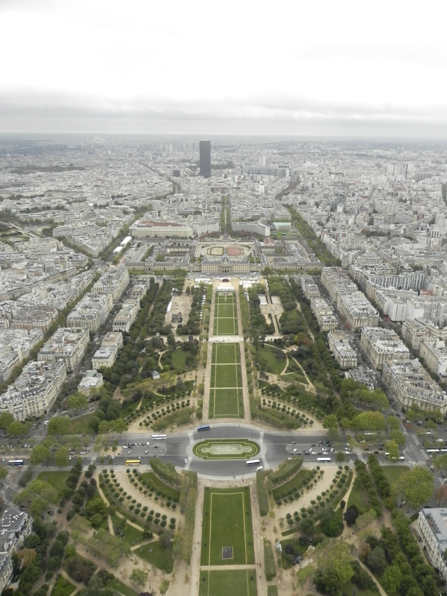 Paris - Blick vom Eiffelturm (Champ de Mars, École Militaire)